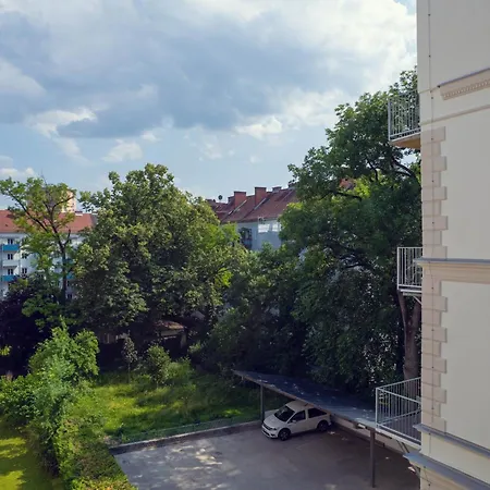 Leonart Living 31 * Грац