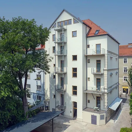Leonart Living 31 * Грац